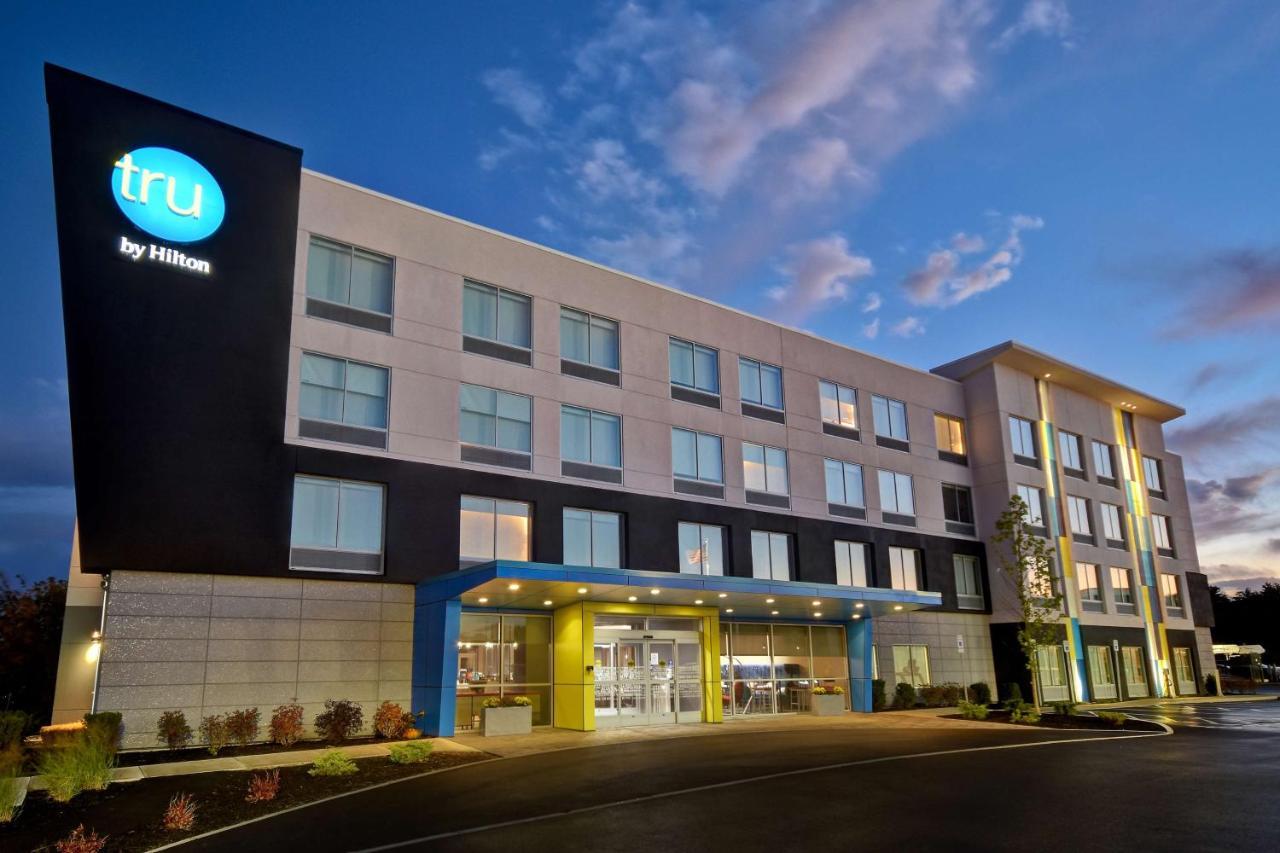 Hotel Tru By Hilton Concord, Nh Exterior foto