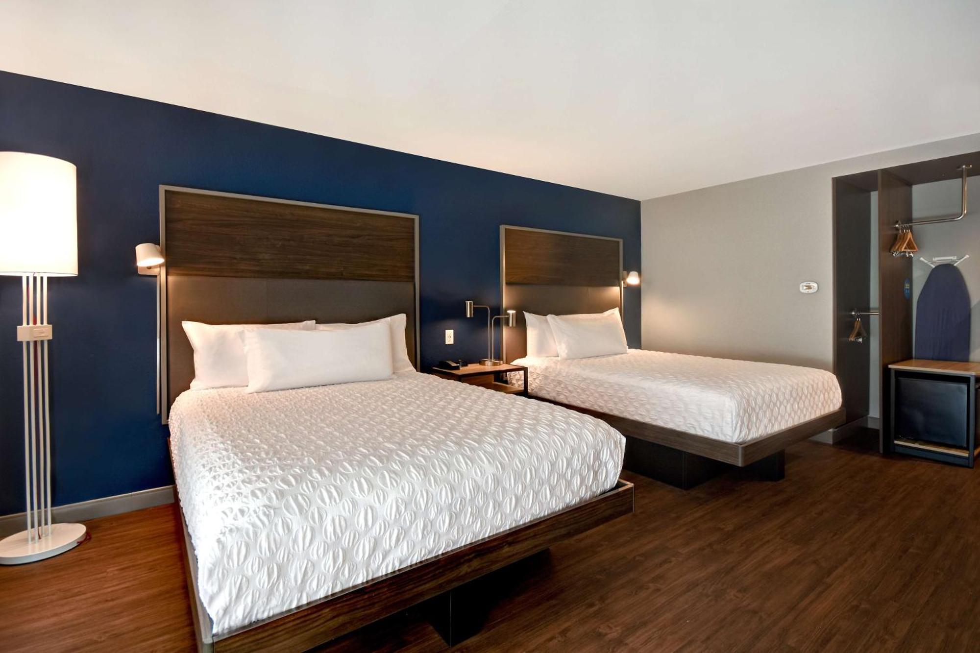 Hotel Tru By Hilton Concord, Nh Exterior foto